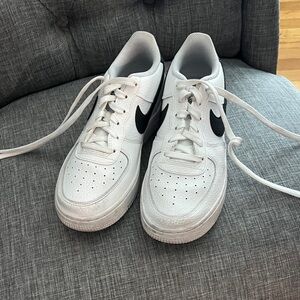 Nike Kids White and Black Sneakers